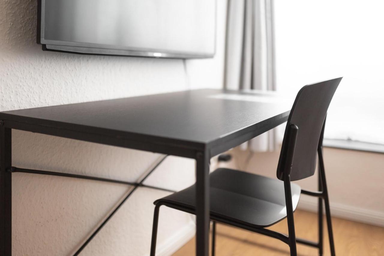 Koje Drei I Zentrales Apartment Mit Parkplatz Бремерхафен Экстерьер фото